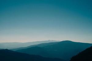 montanha na hora azul foto