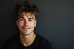 ai gerado atraente jovem homem com na moda Penteado contra cinzento fundo. foto