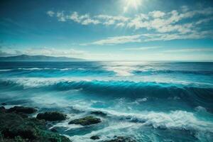 uma lindo azul oceano com ondas e nuvens foto