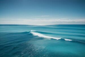 uma Visão do a oceano a partir de acima com ondas foto