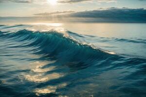 uma onda quebra em a oceano às pôr do sol foto