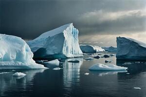 icebergs flutuador dentro a água às pôr do sol foto