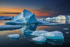 icebergs dentro a água com uma nublado céu foto