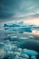 icebergs flutuando dentro a água com uma pôr do sol foto