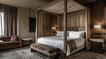 elegante quatro poster cama dentro uma moderno luxo hotel quarto com paisagem urbana Visão dentro Barcelona foto