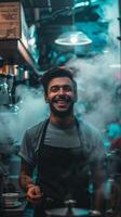 estilo de vida imagem sorridente barista às trabalhos foto