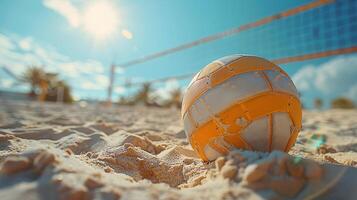 de praia voleibol deitado em a areia com a internet dentro fundo. ativo verão férias, olímpico jogos foto