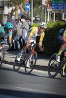 Império, eu sou, Ligúria, Itália - marcha 16, 2024 a importante ciclismo raça dentro uma pequeno Cidade dentro Itália dentro marchar. a nome do a concorrência é milano-sanremo 2024 foto