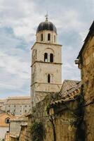 surpreendente Visão do dubrovnik velho Cidade dentro uma ensolarado dia. viagem destino dentro Croácia. foto