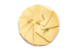 raclette queijo saboroso comendo cozinhando Aperitivo refeição Comida lanche em a mesa cópia de espaço Comida fundo foto