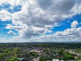 Alto ângulo Visão do Wolverhampton cidade do metropolitano bairro dentro a oeste centro, Inglaterra, Unidos reino. pode 4º, 2024 foto