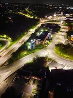 aéreo noite Visão do iluminado Chesterfield cidade Centro, Inglaterra Unidos reino. abril 30, 2024 foto