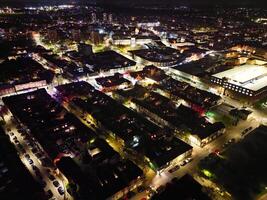 noite aéreo Visão do iluminado histórico central Bedford cidade do Inglaterra Reino Unido. abril 5 ª, 2024 foto