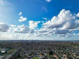 lindo céu com dramático nuvens sobre Birmingham cidade do Inglaterra Unidos reino, marcha 30, 2024 foto