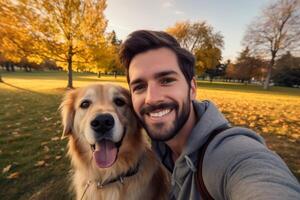 selfie do uma homem com uma cachorro dentro a parque foto