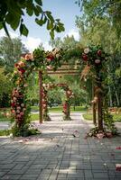 floral Casamento arco dentro natureza foto