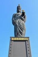 estátua do barbarossa, Hamburgo, Alemanha foto