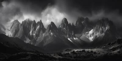 surpreendente Preto e branco fotografia do lindo montanhas e colinas com Sombrio céu panorama fundo Visão cena foto