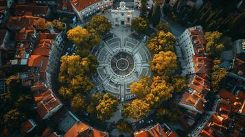 aéreo Visão do catedral quadrado dentro dividir, Croácia cercado de outono árvores foto