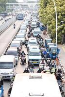 tráfego dentro Jacarta maior cidade. Jacarta, Indonésia, pode 7 2024 foto