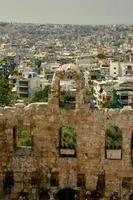 trabalho de restauração sendo feito no anfiteatro em atenas, grécia foto