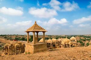 bada saco cenotáfios hindu túmulo mausoléu . jaisalmer, rajastão, Índia foto