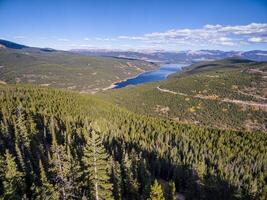 turquesa lago aéreo Visão foto