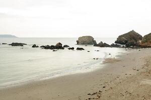 oceano visualizar. natureza fundo com ninguém. Morgat, Crozon Península, bretanha, França foto