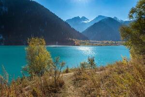 issyk lago. almaty região foto