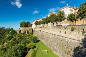 cidade alta de bérgamo, região de lombardia. norte da itália foto