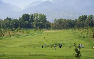 manhã panorama às uma golfe clu foto