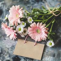 cumprimento cartão e flor ramalhete para mãe dia Projeto conceito. foto