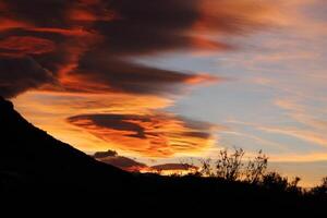 extremo cores durante pôr do sol foto