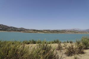 lago las prefeitolas, Periana, Espanha foto