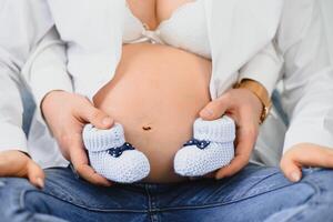 família amor e gravidez conceito foto