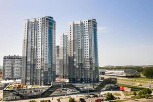 Junho 8, 2020.visualização a partir de a altura do pobediteley Avenida e a Novo d3 residencial complexo dentro minsk.belarus foto