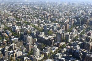Santiago, Chile, Outubro 22, 2023, cidade Visão mostrando a arquitetura do a edifícios e casas foto