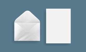 fundo de envelope branco em branco isolado organizado para design de maquete