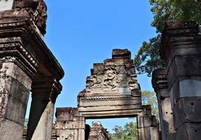 Bayon têmpora dentro Camboja, rostos do desconhecido divindades foto