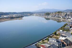 oita, Japão - dezembro 4, 2023 - kitsuki cidade Visão a partir de a topo do kitsuki castelo dentro oita prefeitura foto