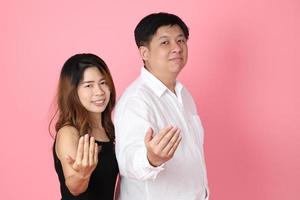 casal asiático rosa foto