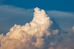 textura de nuvem branca. pano de fundo do material do ar. padrão de efeito de céu. foto
