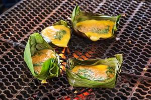 khai pam é uma comida tradicional no norte da Tailândia foto