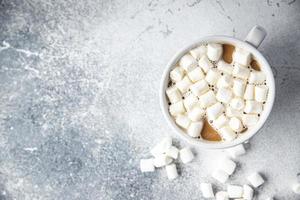 chocolate quente marshmallow cacau ou café bebida quente foto