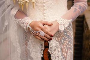 vestido de noiva javanês, cerimônia de casamento foto