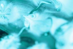 abstrato luz verde bela líquido mármore líquido tinta acrílica textura vibrante em verde. foto