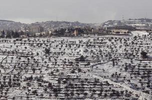 neve em jerusalém e nas montanhas circundantes foto