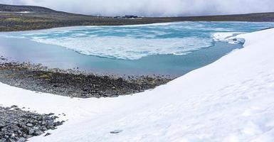 galdhopiggen em jotunheimen lom maior montanha mais alta da escandinávia noruega. foto