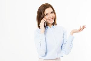 Linda encantadora mulher de negócios falando no telefone, isolado no fundo branco, garota falando no celular foto