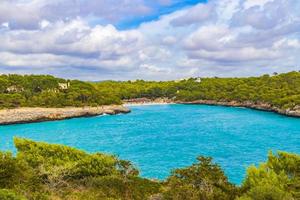 turquesa praia ses fonts de n alis bay mallorca espanha. foto